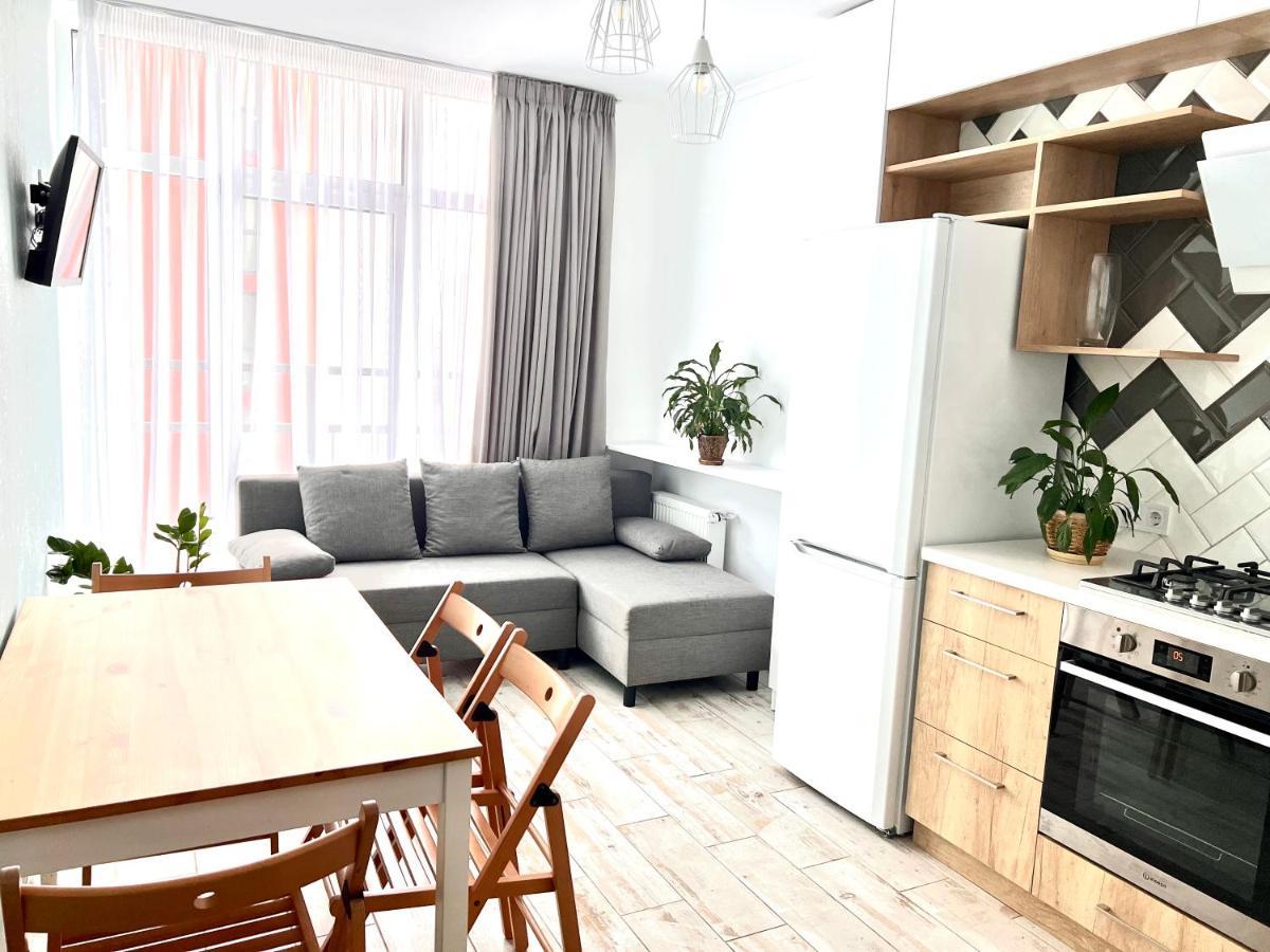 Osapart Cozy Apartment In A Complex Semycvit Lviv Eksteriør billede