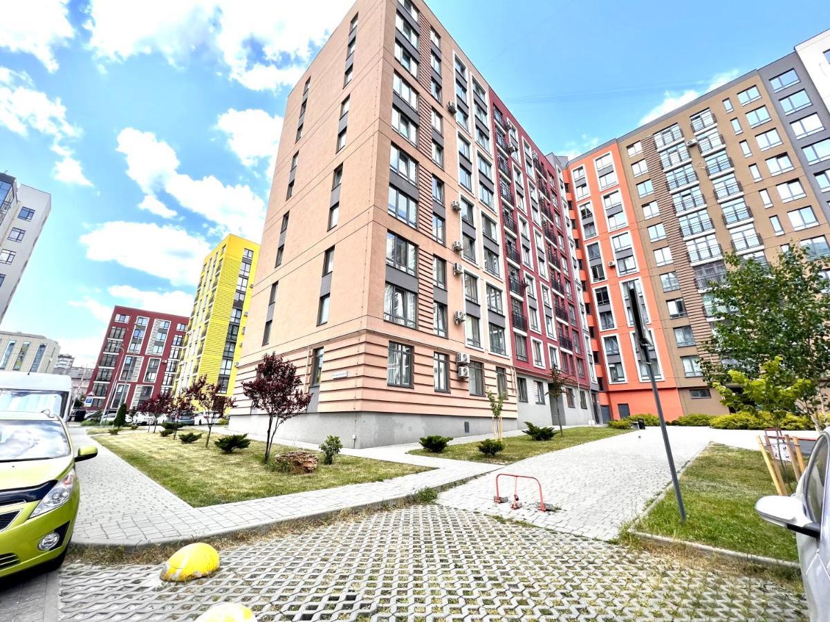 Osapart Cozy Apartment In A Complex Semycvit Lviv Eksteriør billede